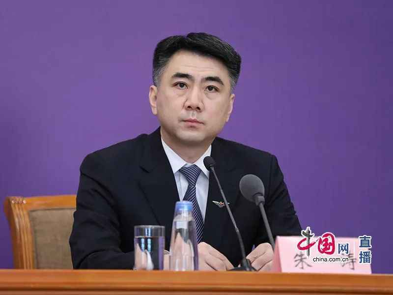 全国日均入境人次达12万，如何防控疫情？国家出手了