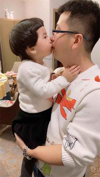你为我们战斗，我们为你鼓劲！新疆科普作家“云联系”“微采访”援鄂医生抗疫故事