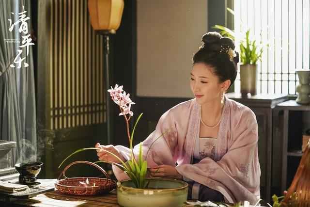 清平乐赵祯生命中的5个女人分别是谁？赵祯对曹皇后和苗心禾是真心的吗？