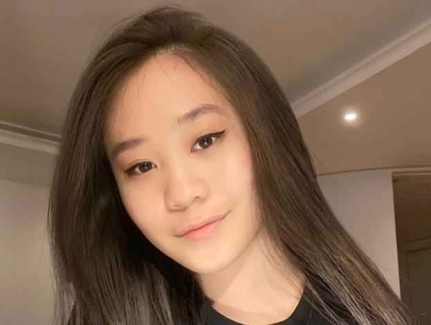 李连杰小女儿抑郁症怎么回事 李连杰小女儿Jada照片曝光脸色有些苍白