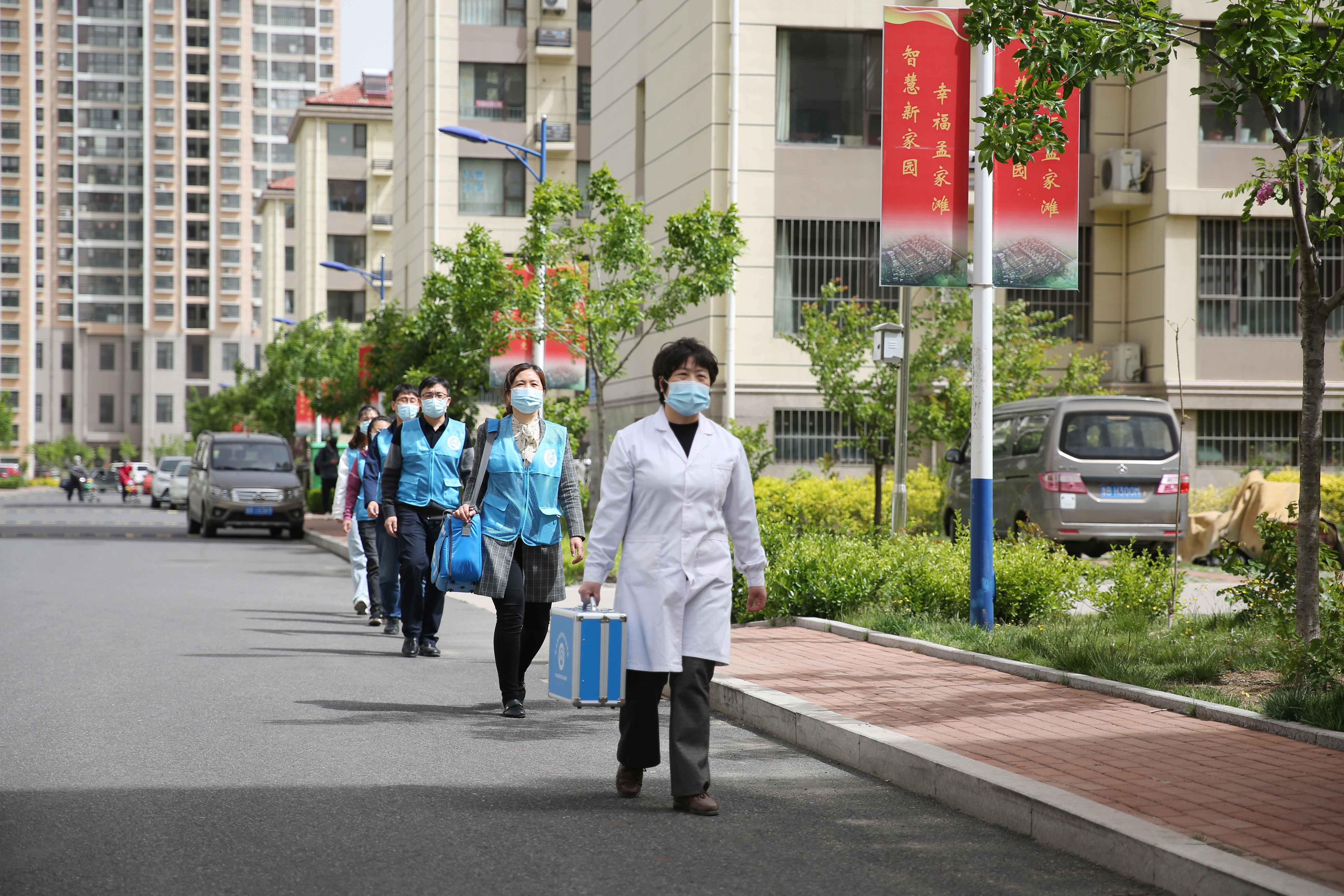 “健康扶贫”奔小康