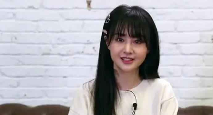 郑爽经纪人发文diss鹅厂怎么回事 郑爽形象遭恶意丑化事件始末