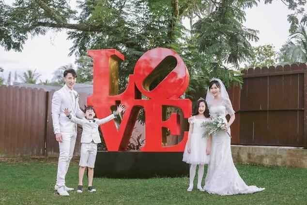 脑洞大开!吴尊林丽吟婚纱照 吴尊化身骑士守护自己的“林公主”