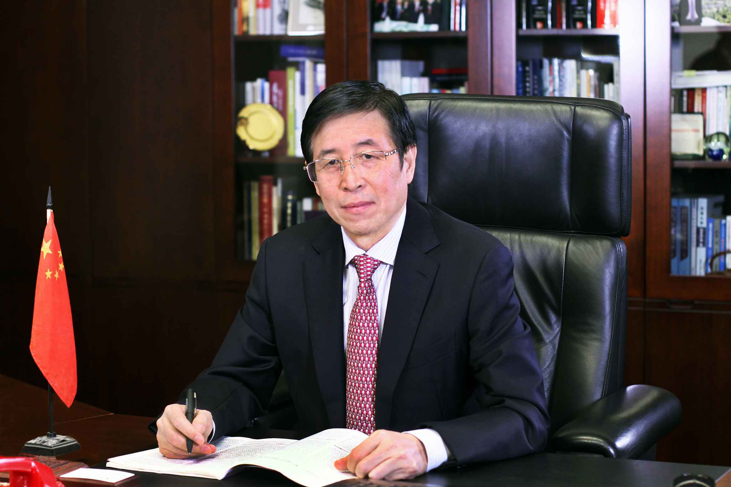 李家俊代表：科技教育双重赋能，精准推进“造血”扶贫