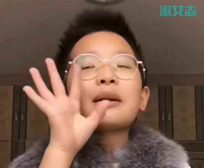 钟美美个人资料快手号叫什么 钟美美年龄多少了是男还是女