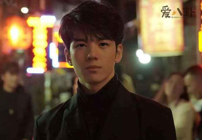 仝卓修改身份认证疑退出男团组合 仝卓为什么自曝高考事件