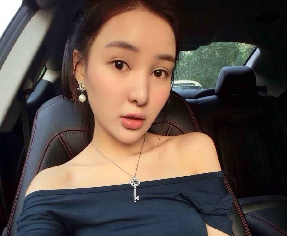郭美美公布恋情什么情况 被干爹包养的郭美美男友疑似富豪