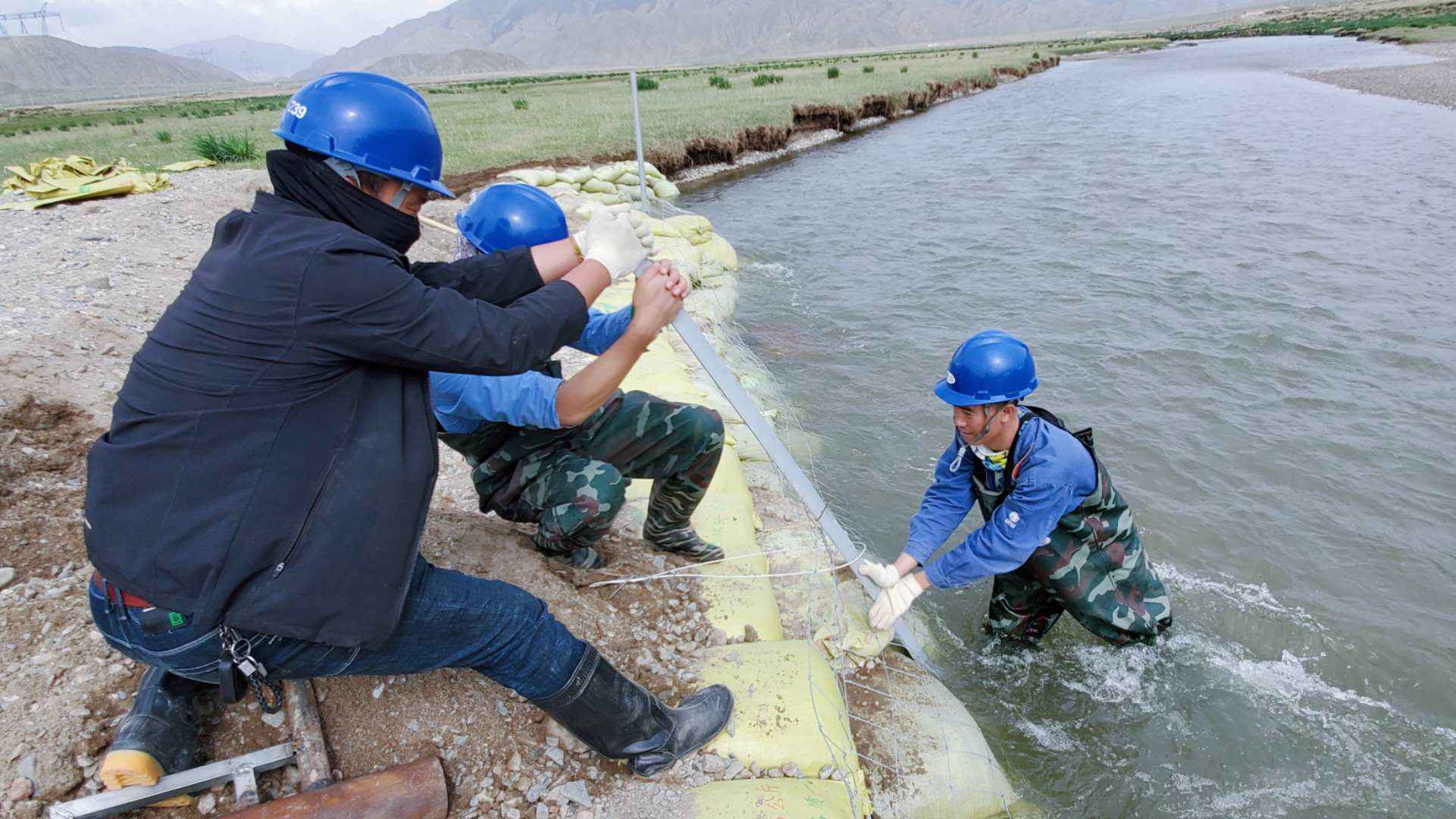 为河流改道保障青海主电网安全度汛
