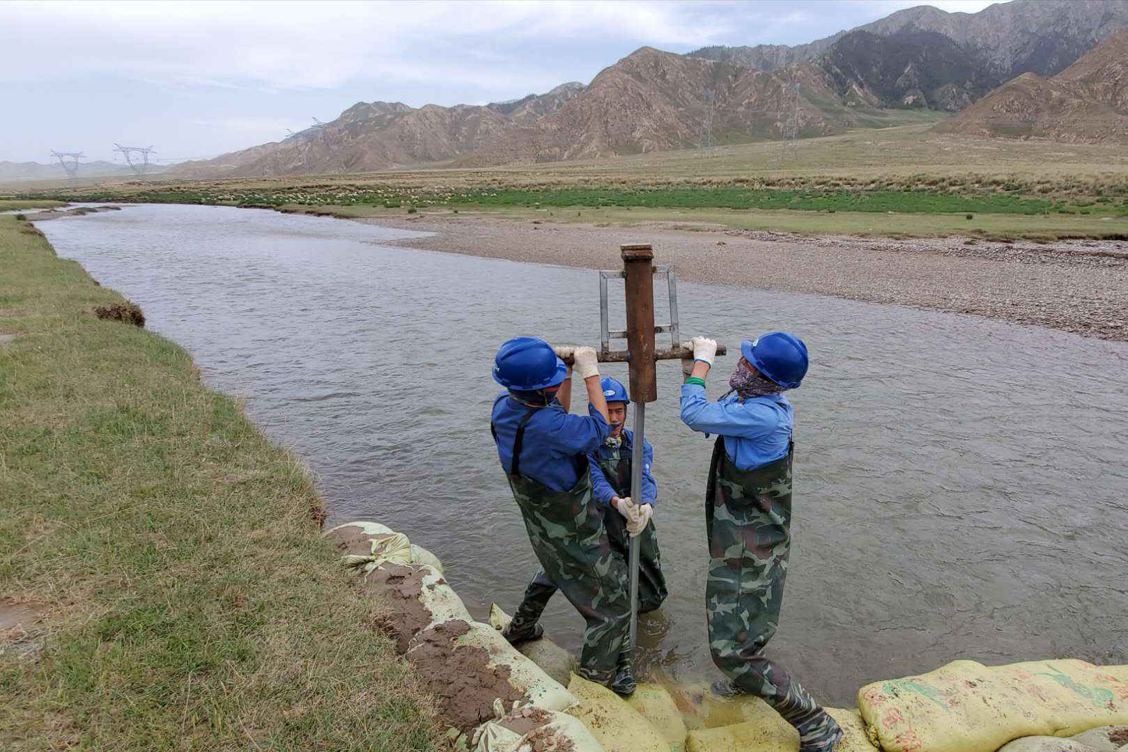 为河流改道保障青海主电网安全度汛