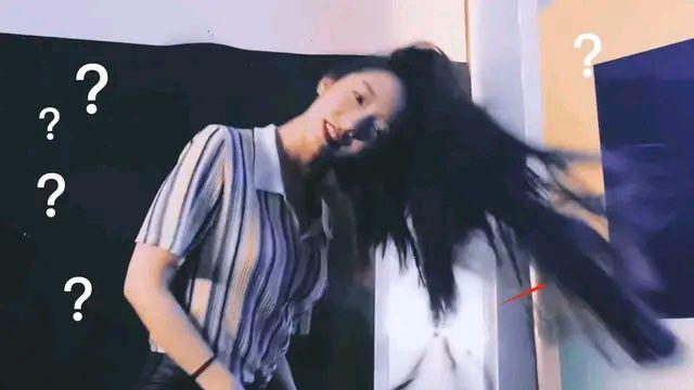 孟美岐甩飞假发片什么情况  孟美岐甩飞假发片现场图太逗了