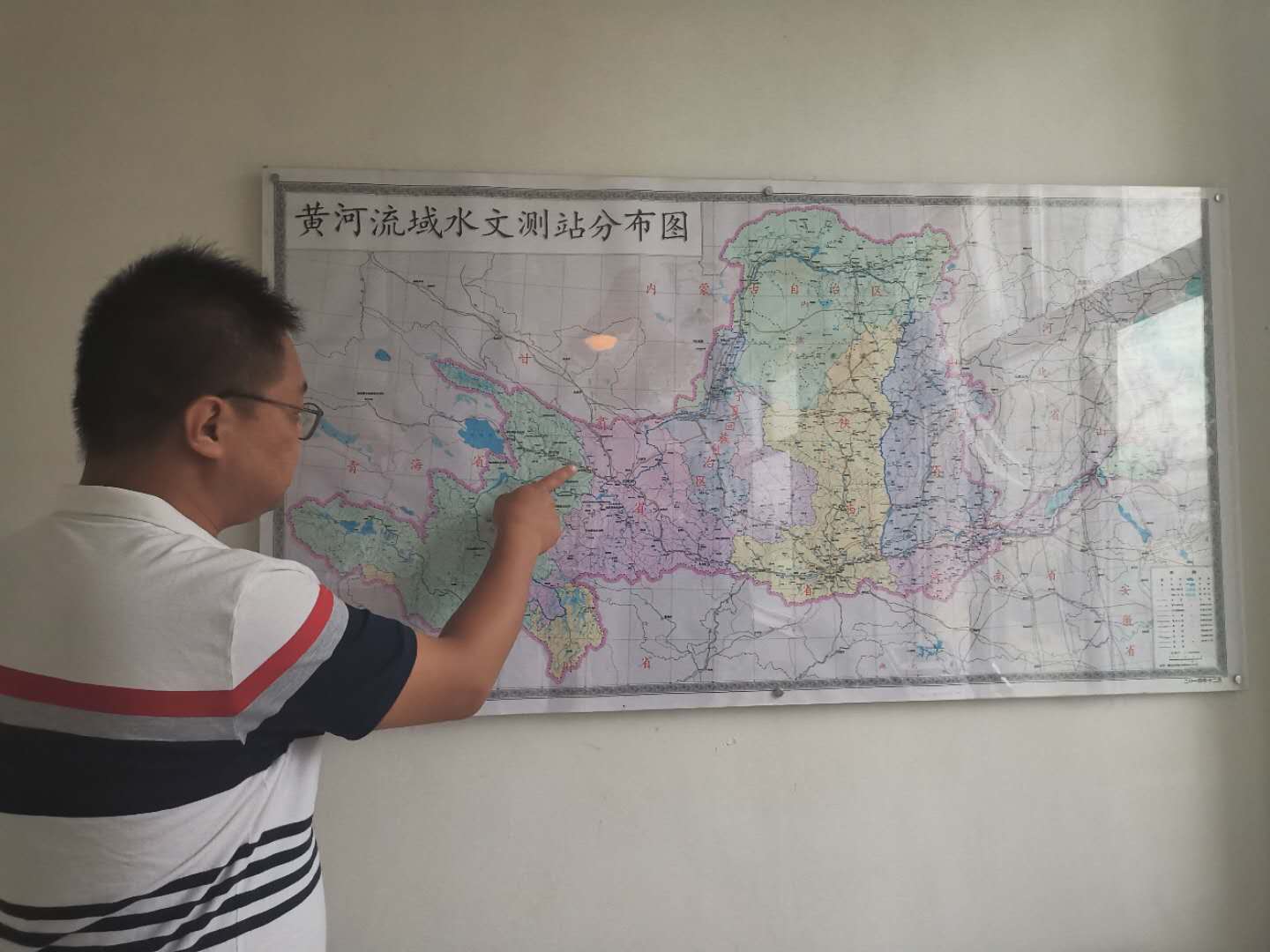 夜访民和水文站