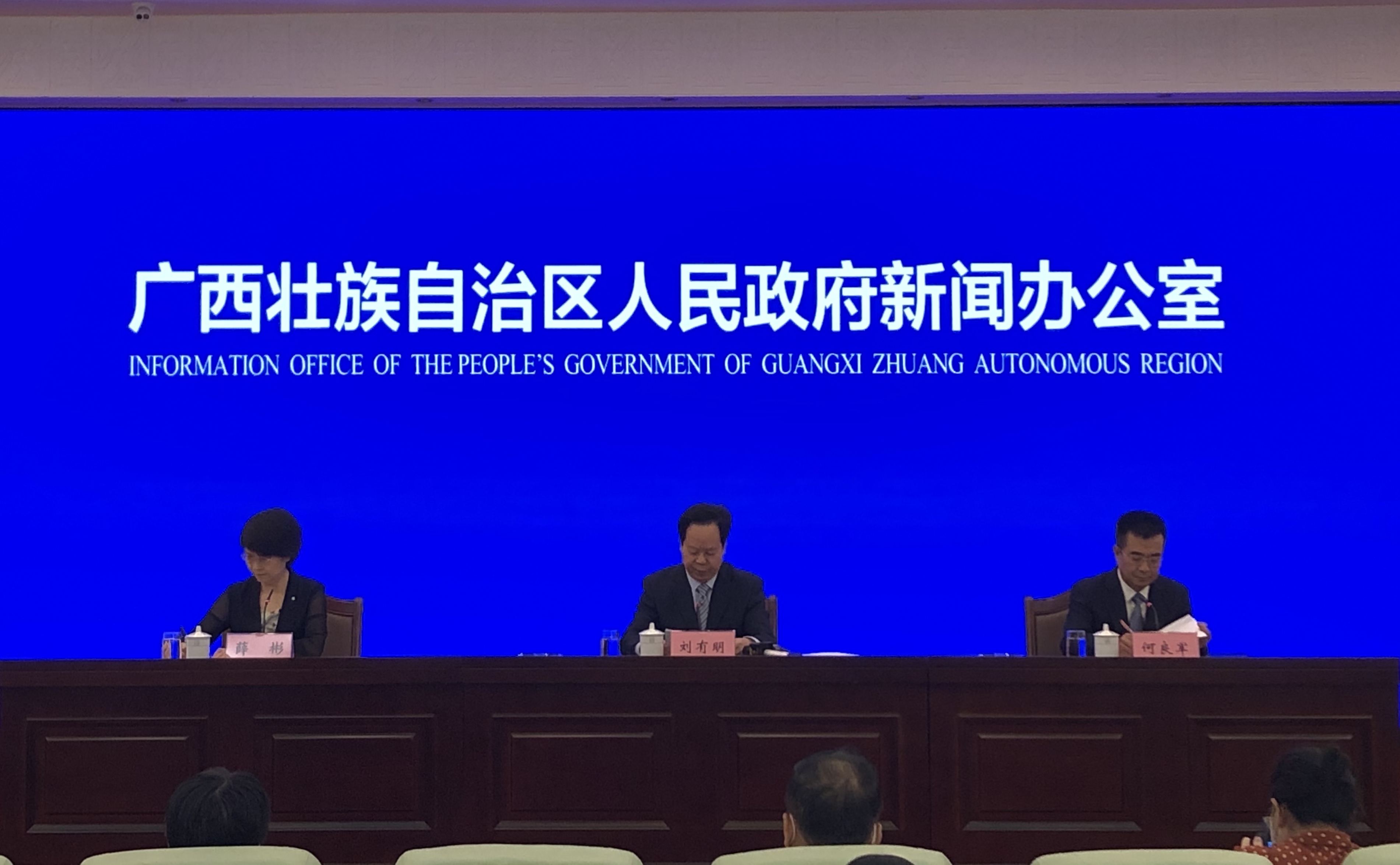 广西崇左：探索边贸扶贫新路子 贫困边民获益近2亿元