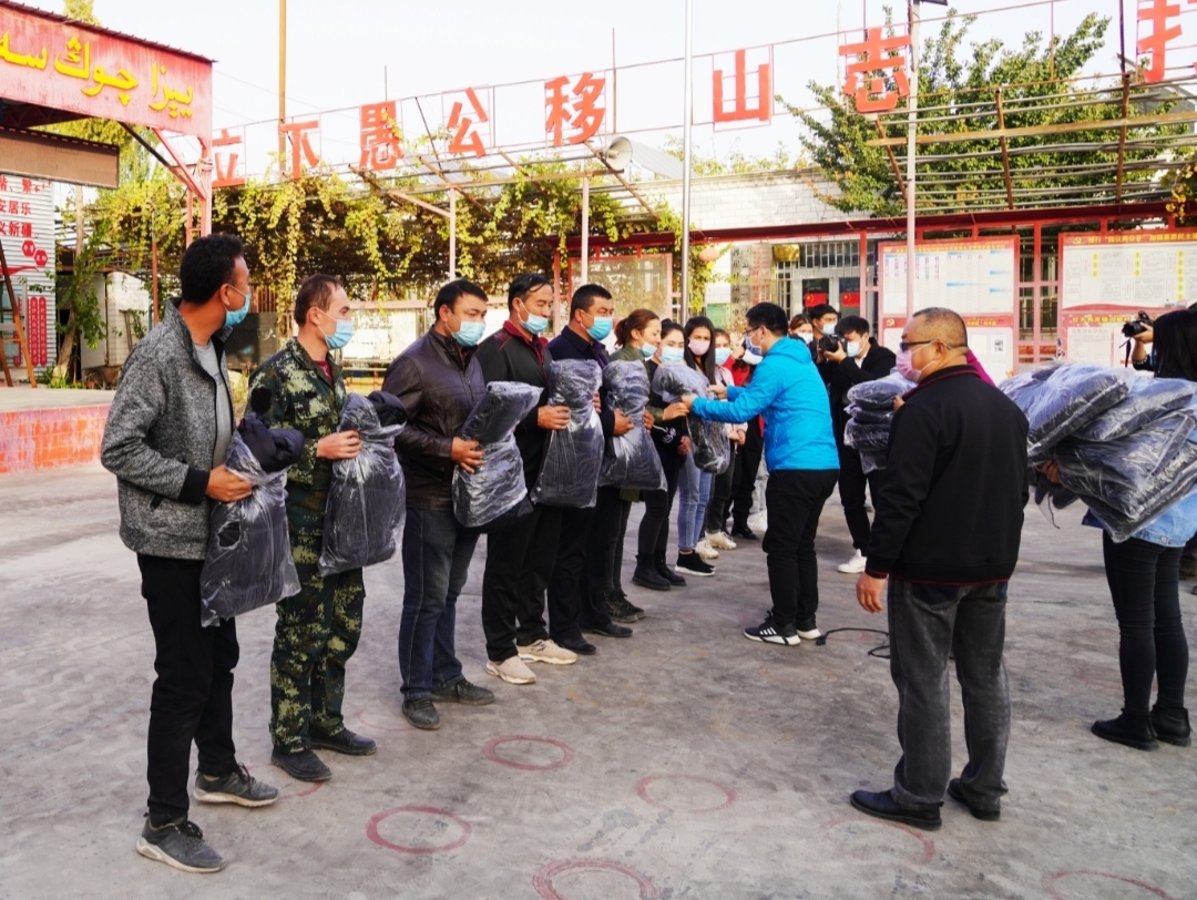 中广核助力新疆脱贫攻坚战走进南疆三村之河崖村