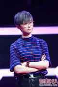 明日之子李宇春私服 她才是真正的人间Gucci好吗!