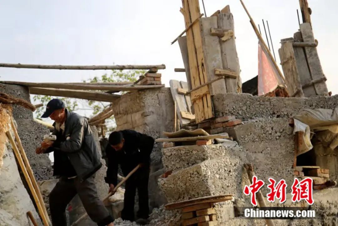 七旬农民深山自建“天文台” 他的眼中是“星辰大海”