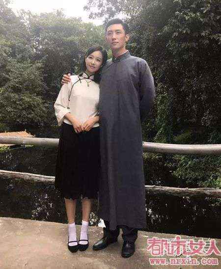 结爱千岁大人的初恋宋茜黄景瑜竟然穿了这么多情侣装 宋茜关皮皮同款起底