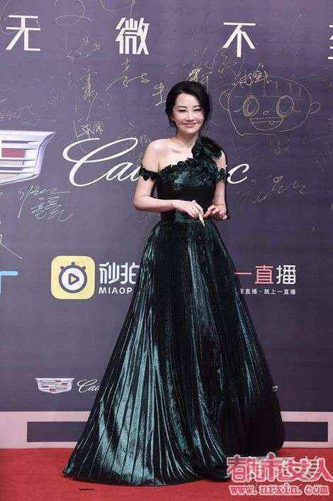 2018微博之夜红毯 流量小花集体爱上粉色仙女风 2018微博之夜红毯 流量小花集体爱上粉色仙女风