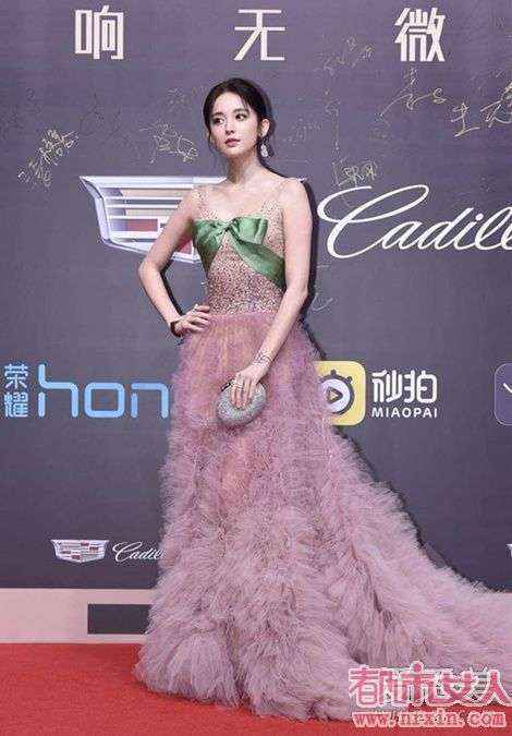 2018微博之夜红毯 流量小花集体爱上粉色仙女风 2018微博之夜红毯 流量小花集体爱上粉色仙女风