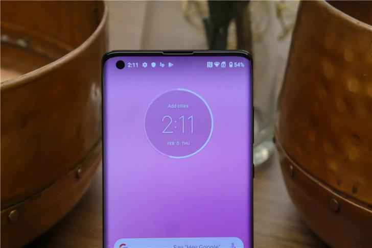 摩托罗拉Edge+发布:配90Hz瀑布屏