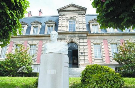 法国疫苗接种运动面临多重挑战|国际战“疫”行动
