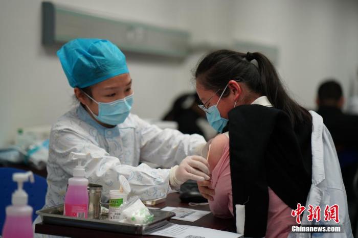 患有高血压的人可以接种新冠疫苗吗？北京疾控解答