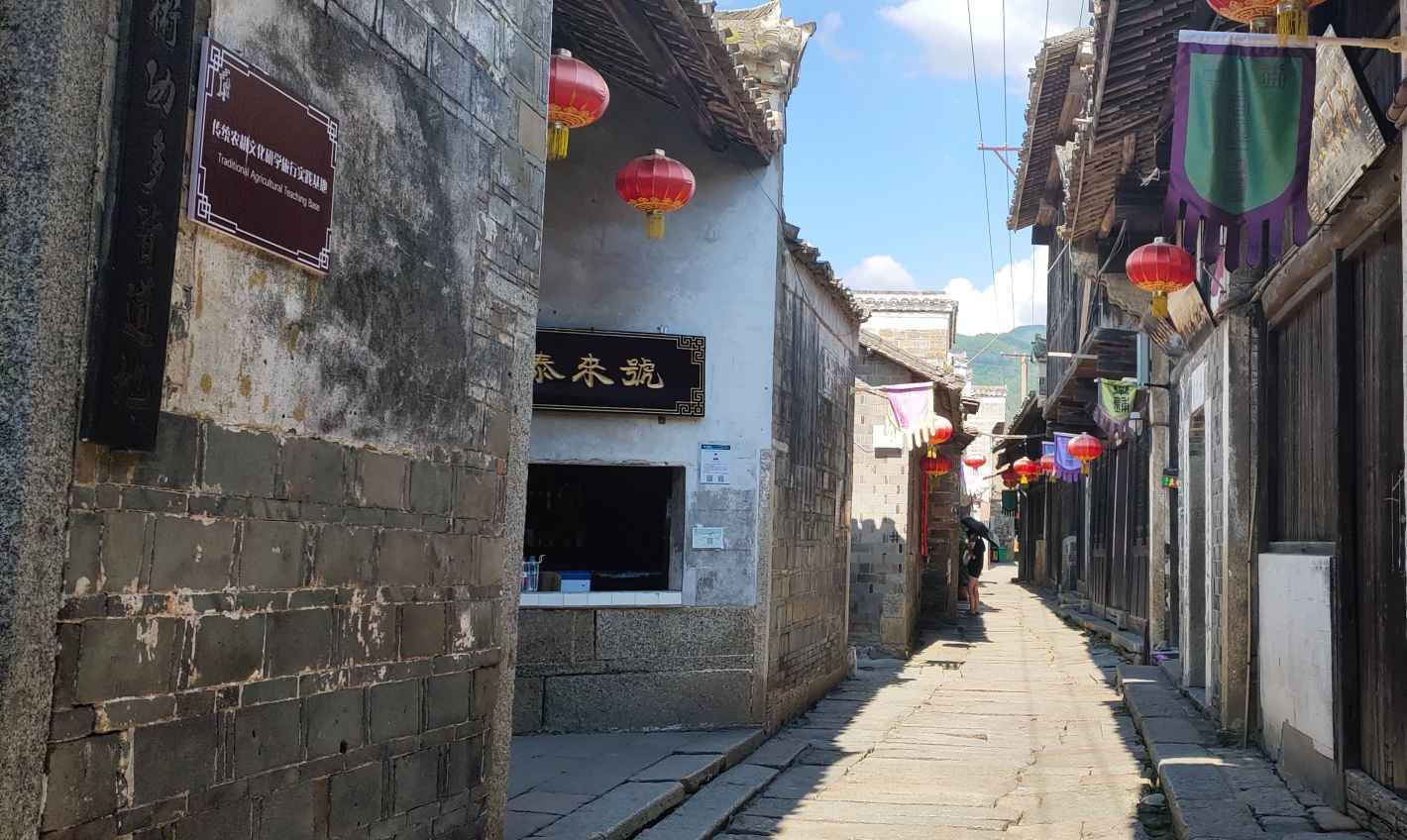 江西南昌有个神秘村落，位于梅岭脚下，是省内十大最美乡村之一