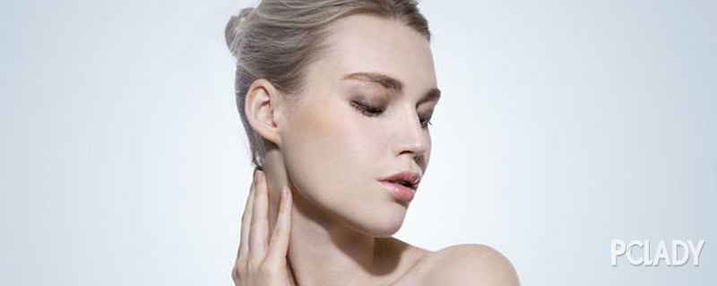 毛孔粗大用什么洗面奶