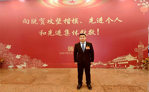 杨亮:科技扶贫，示范带动破难题
