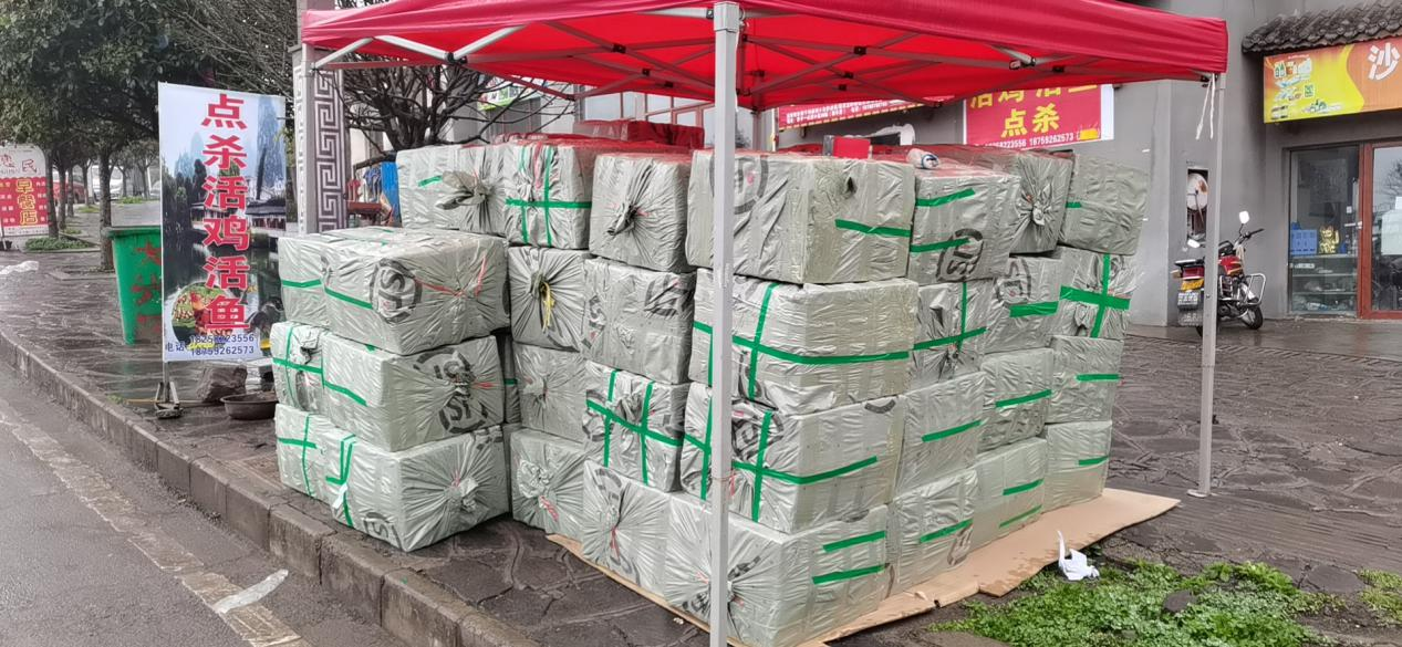 贵州春茶出山 人在送云在算