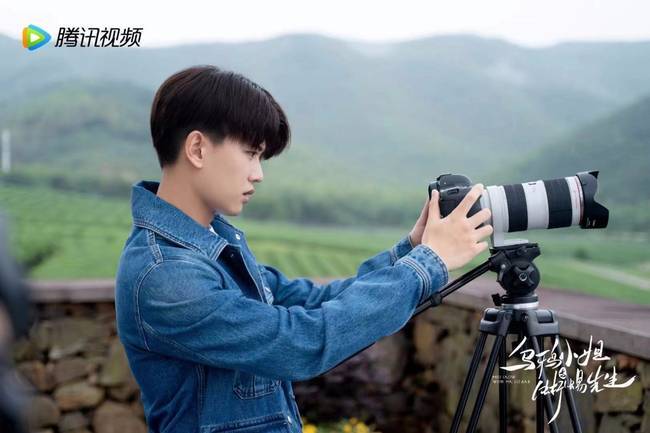 乌鸦小姐与蜥蜴先生电视剧在线观看 乌鸦小姐与蜥蜴先生全集免费看