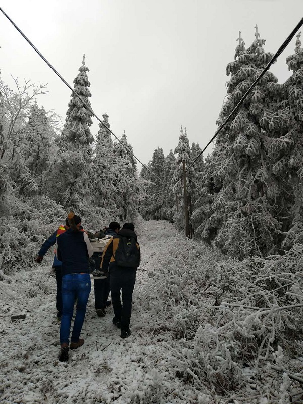 重庆：山区架起信息“高速路” 畅通农民“致富路”