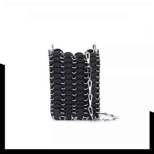 蔡徐坤的MINI背包里能装下什么?当然是我的少女心啦!