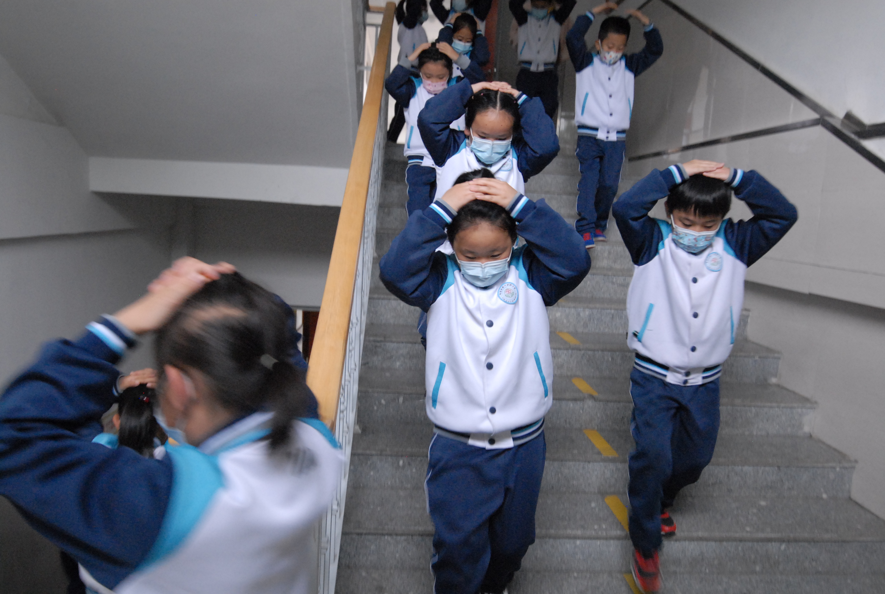 防灾减灾日，校园里头学知识