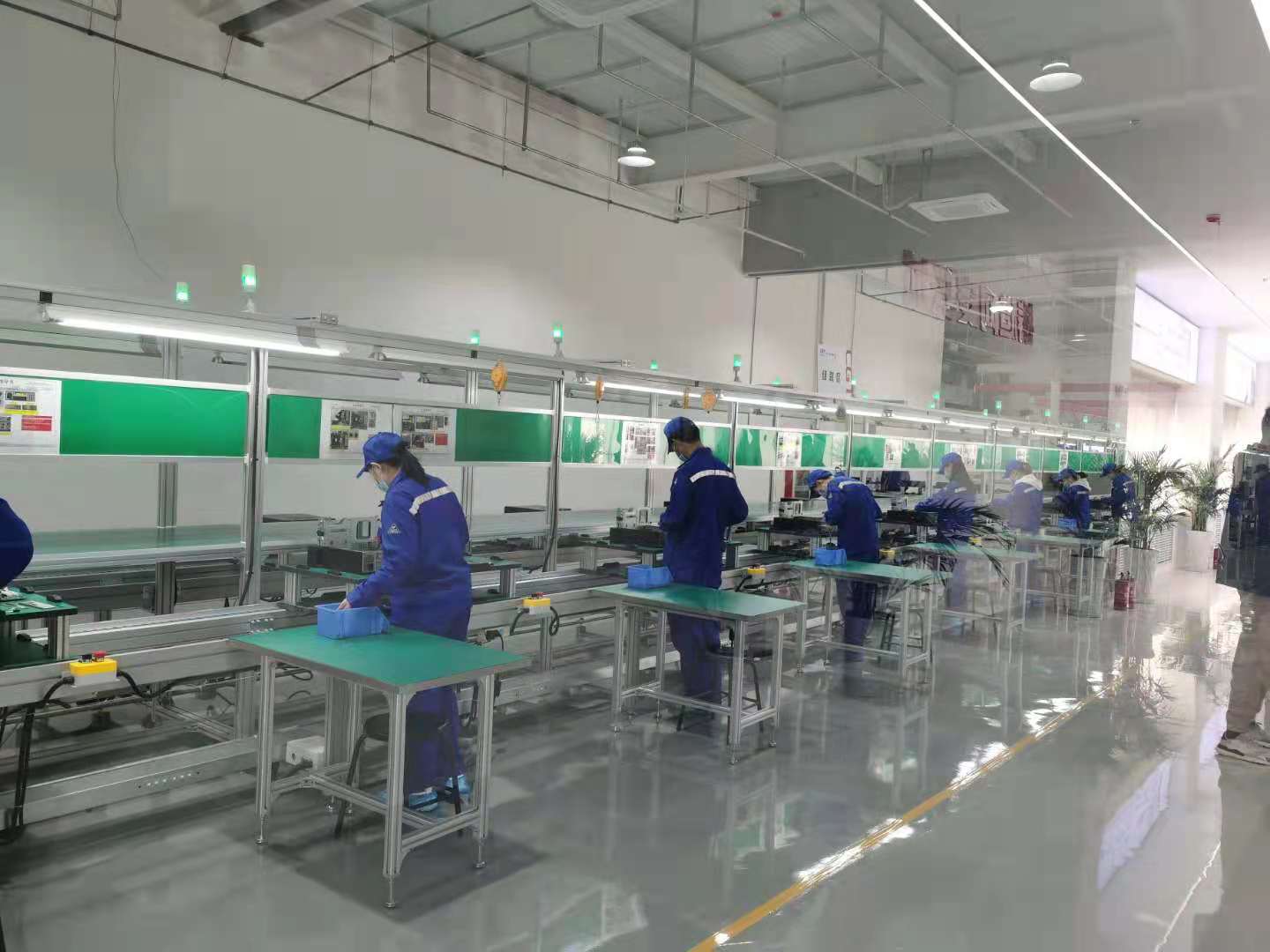 国家网信安全再添一道墙 国内首条网信产品自主安全生产线建成投产