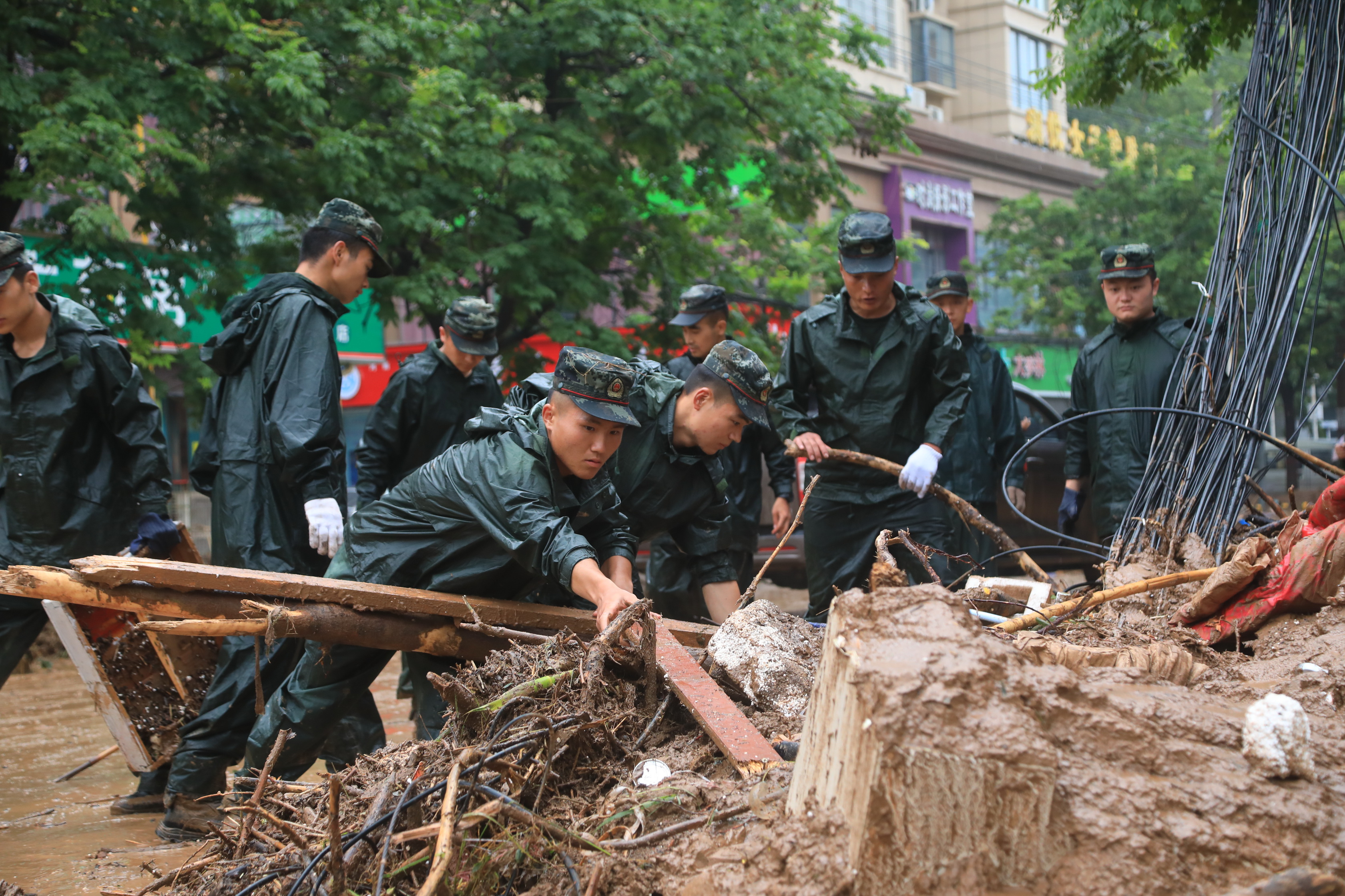  灾情就是命令！武警第一机动总队某支队紧急出动