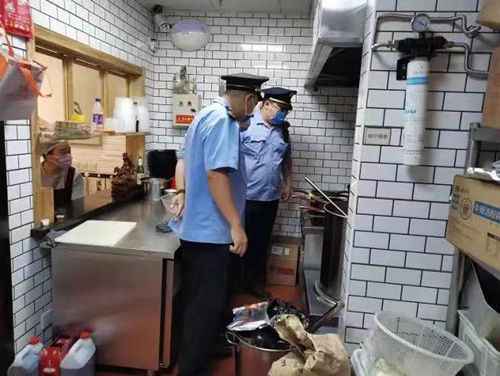 后厨存不规范操作,北京门头沟一杨国福加盟店被责令整改