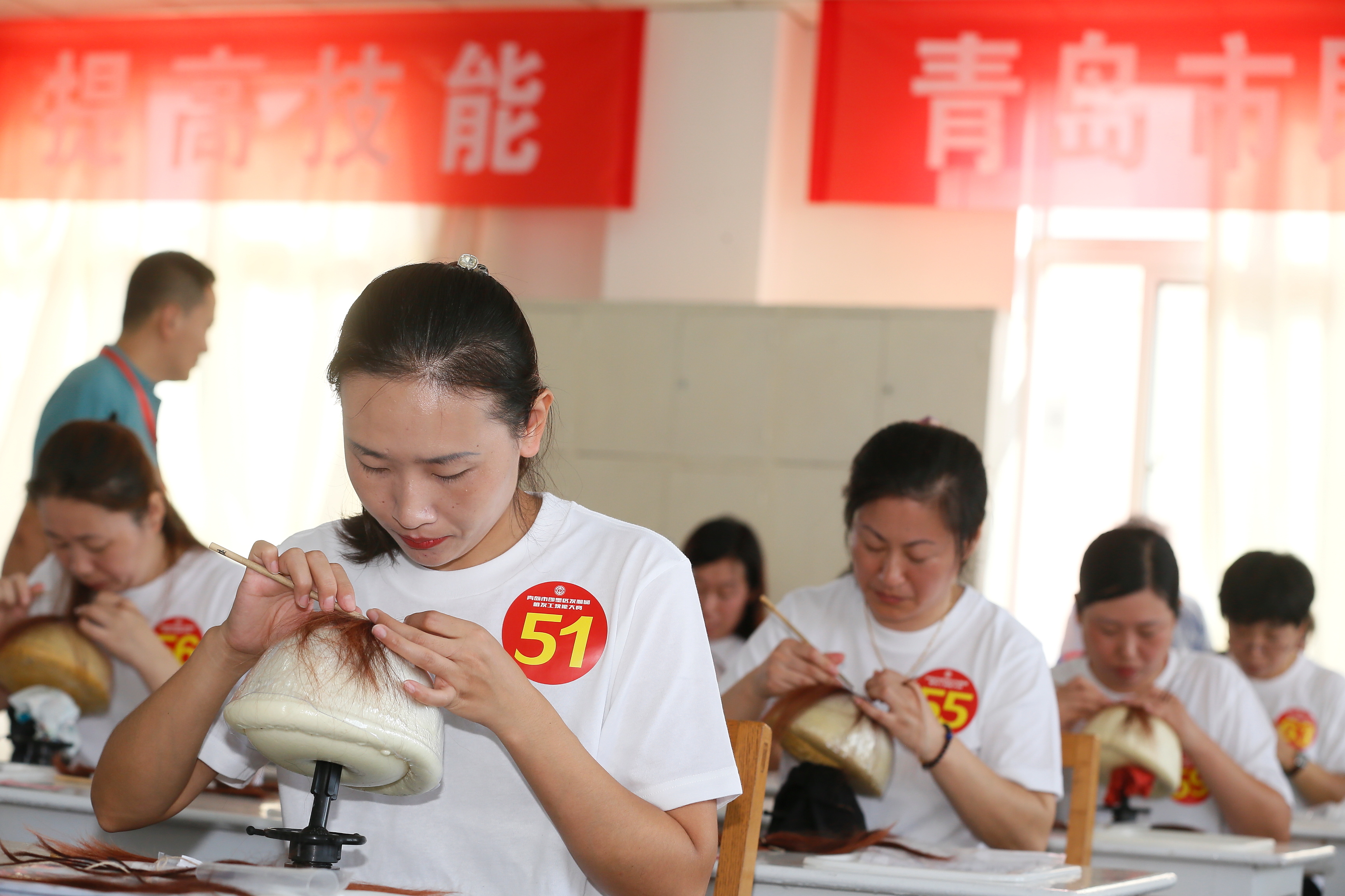  青岛即墨：发制品植发工技能大赛开赛